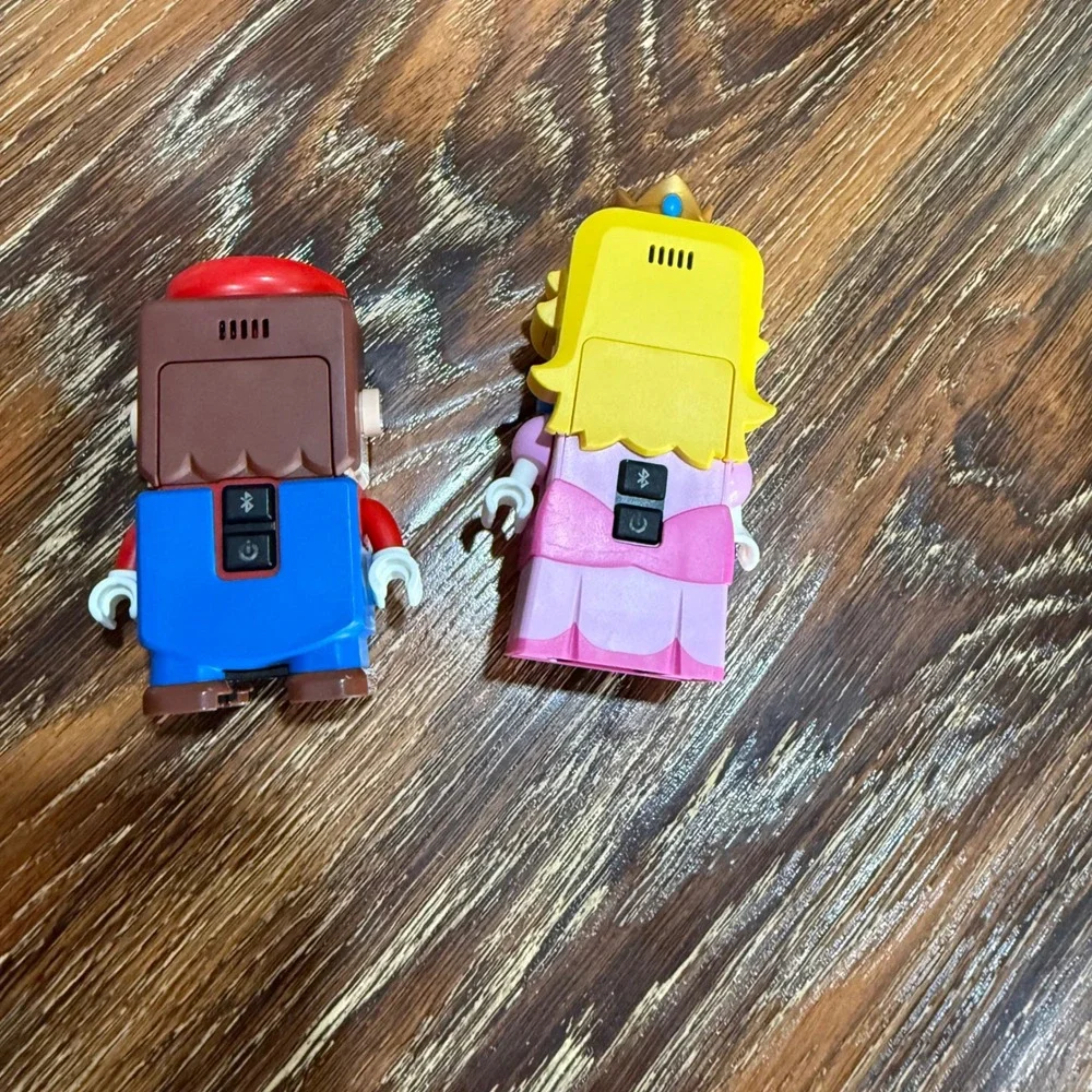 LEGO Super Mario 71360 & Adventures with Peach 71403 Starter Course Set Bundle - Picture 3 of 8